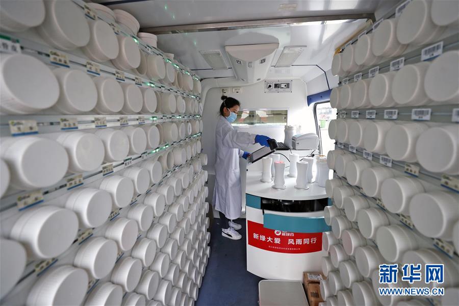 （在習(xí)近平新時代中國特色社會主義思想指引下&mdash;&mdash;新時代新作為新篇章&middot;習(xí)近平總書記關(guān)切事&middot;圖文互動）（1）高擎利劍驅(qū)疫魔&mdash;&mdash;科研攻關(guān)助力湖北戰(zhàn)&ldquo;疫&rdquo;記