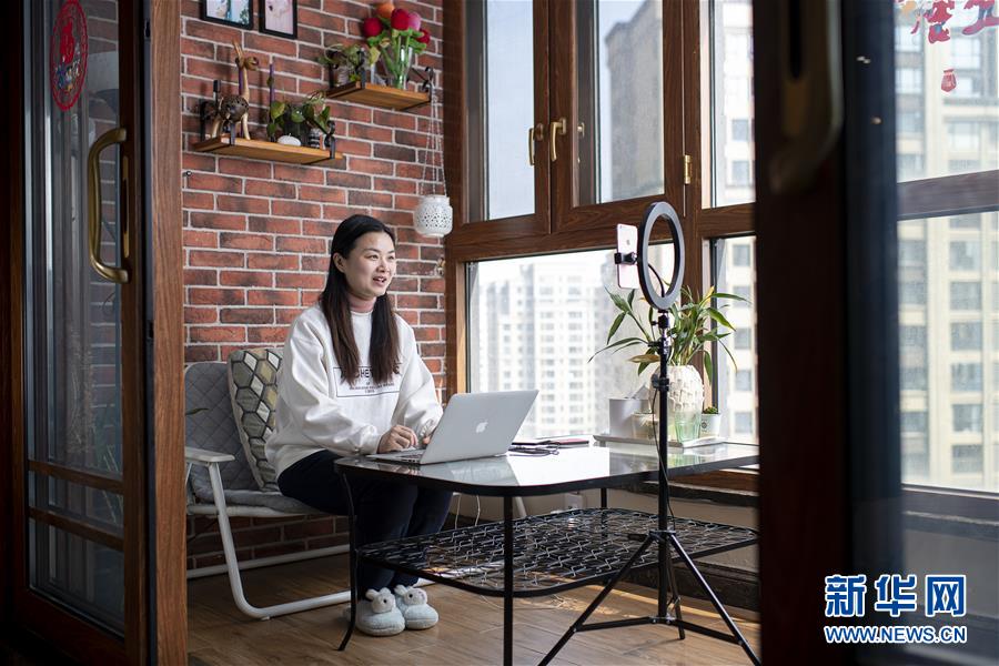 （在習(xí)近平新時代中國特色社會主義思想指引下&mdash;&mdash;新時代新作為新篇章&middot;習(xí)近平總書記關(guān)切事&middot;圖文互動）（8）高擎利劍驅(qū)疫魔&mdash;&mdash;科研攻關(guān)助力湖北戰(zhàn)&ldquo;疫&rdquo;記