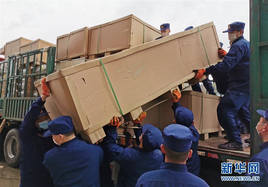 （新華全媒頭條）（4）&ldquo;疫&rdquo;線閃耀&ldquo;火焰藍&rdquo;&mdash;&mdash;記奮戰(zhàn)湖北抗疫一線的消防救援隊伍