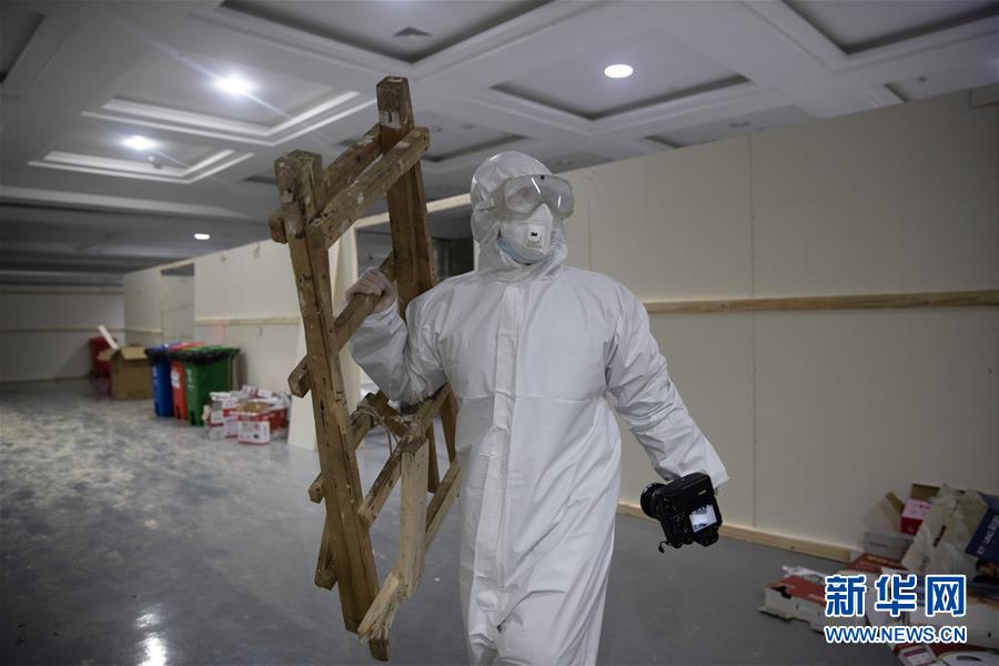 （一線抗疫群英譜&middot;特稿&middot;圖文互動）（5）不畏艱險，深入一線&mdash;&mdash;&ldquo;武漢保衛(wèi)戰(zhàn)&rdquo;一線新聞工作者素描