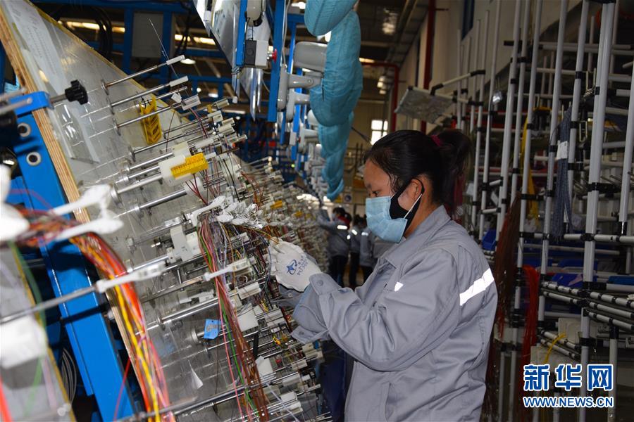 (在習(xí)近平新時(shí)代中國(guó)特色社會(huì)主義思想指引下——新時(shí)代新作為新篇章·習(xí)近平總書(shū)記關(guān)切事·圖文互動(dòng))(5)攜手下好“一盤棋”——京津冀戰(zhàn)“疫”進(jìn)行時(shí)