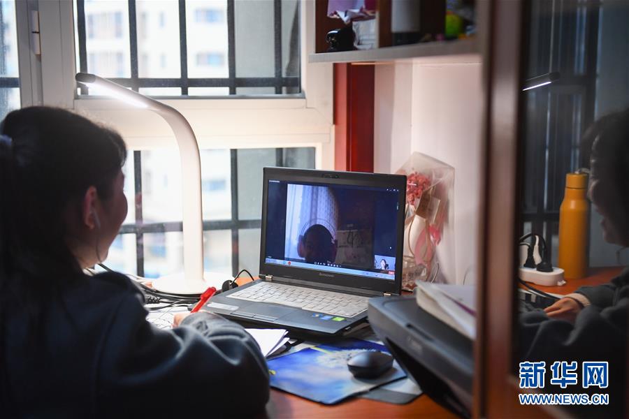 （新華全媒頭條&middot;圖文互動）（10）守護天使 同心戰(zhàn)&ldquo;疫&rdquo;&mdash;&mdash;各地多措并舉關愛一線醫(yī)務人員掃描