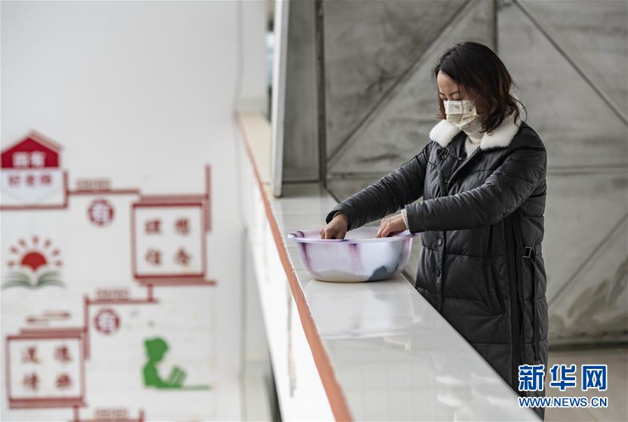 （新華全媒頭條&middot;圖文互動）（3）特殊時期，他們這樣履職&mdash;&mdash;全國人大代表這個春天在行動