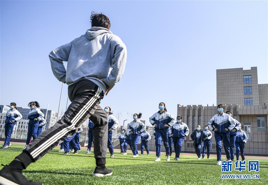 （圖文互動）（11）&ldquo;早&rdquo;安同學，&ldquo;早&rdquo;安老師！&mdash;&mdash;新疆初高中畢業(yè)班復課一周回訪見聞