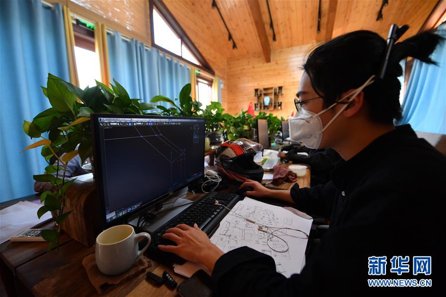 （聚焦復(fù)工復(fù)產(chǎn)&middot;圖文互動）（3）記者手記：戰(zhàn)&ldquo;疫&rdquo;中增長，這些企業(yè)做對了什么？