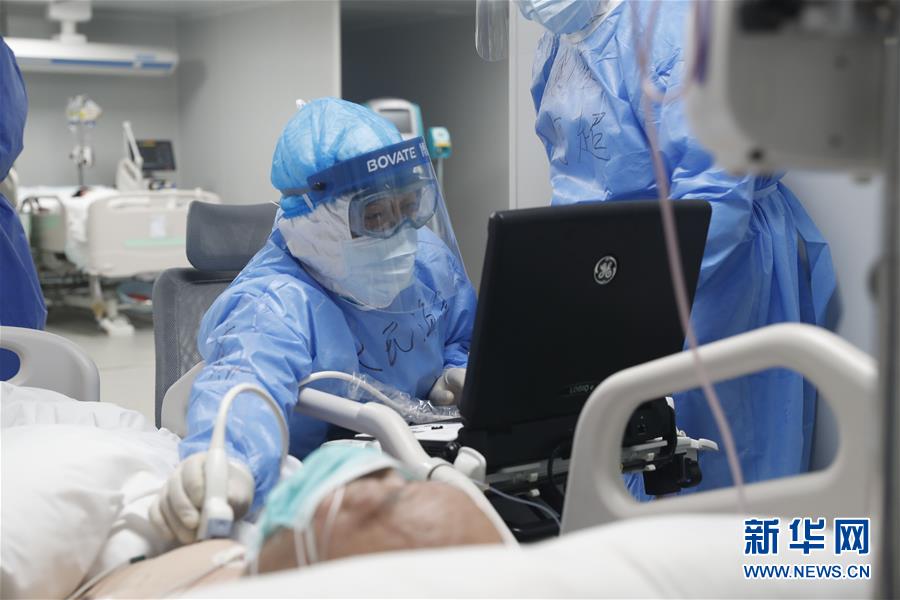 （新華全媒頭條&middot;圖文互動(dòng)）（4）和時(shí)間拼速度 與死神搶生命&mdash;&mdash;火神山醫(yī)院重癥醫(yī)學(xué)一科里的&ldquo;生死戰(zhàn)&rdquo; 