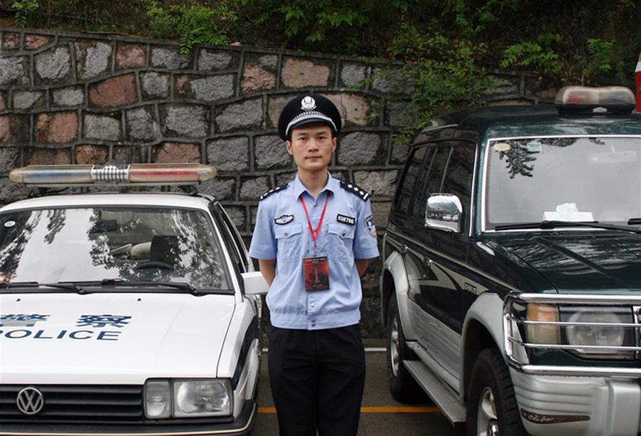 （為了民族復(fù)興&middot;英雄烈士譜&middot;圖文互動）張寧海：&ldquo;請跟我走，我來為大家照亮&hellip;&hellip;&rdquo;