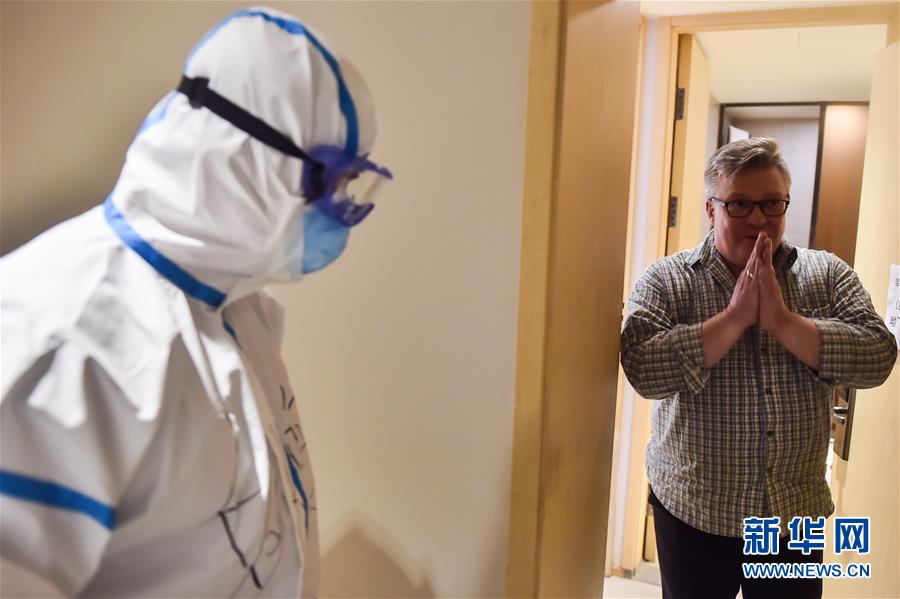 （聚焦疫情防控&middot;圖文互動）（1）&ldquo;感謝你們，讓我感到很踏實(shí)！&rdquo;&mdash;&mdash;北京入境人員轉(zhuǎn)運(yùn)及隔離點(diǎn)見聞