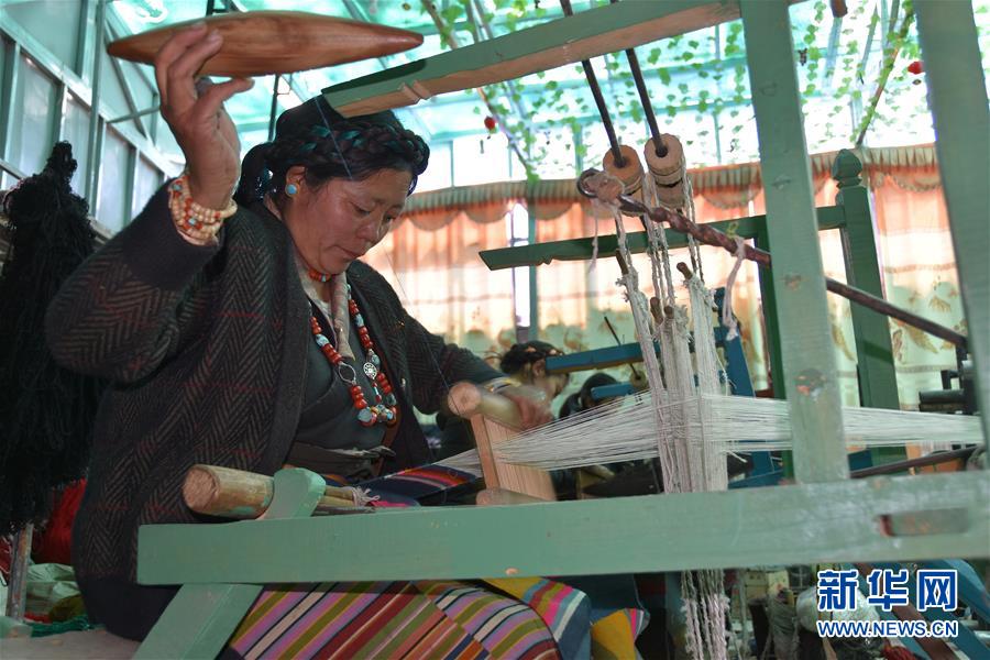 (圖文互動(dòng))(8)堅(jiān)守與新生——西藏農(nóng)奴制社會(huì)經(jīng)歷者說(shuō)