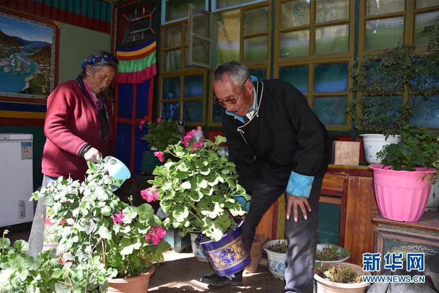 (圖文互動(dòng))(5)堅(jiān)守與新生——西藏農(nóng)奴制社會(huì)經(jīng)歷者說(shuō)