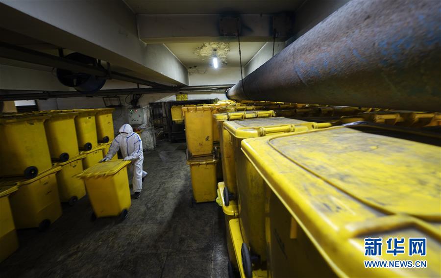 (聚焦疫情防控·圖文互動(dòng))(18)“隱蔽”防線上的阻擊戰(zhàn)——武漢醫(yī)療廢物處理從“全線告急”到“日產(chǎn)日清”