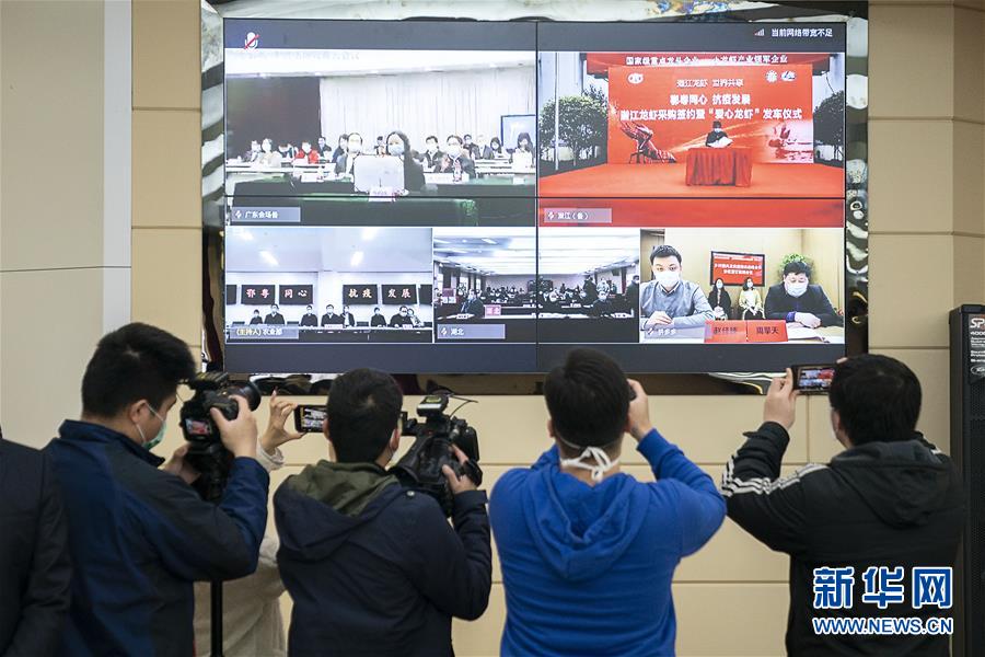 （聚焦疫情防控&middot;圖文互動）（3）鄂粵&ldquo;拼單&rdquo;助湖北農(nóng)產(chǎn)品出村進(jìn)城跨省