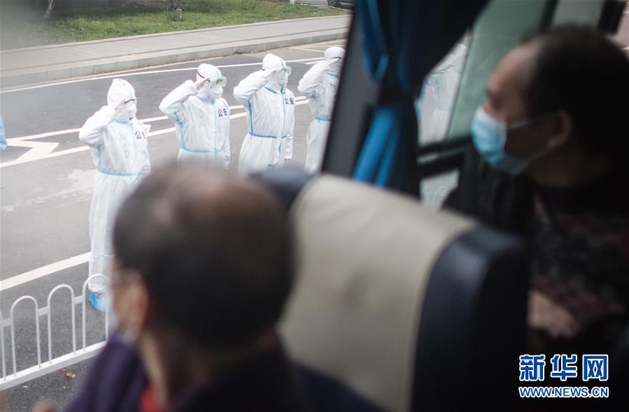 (新華全媒頭條·圖文互動(dòng))(2)從磨難中奮起——武漢戰(zhàn)“疫”凝聚中華民族磅礴力量