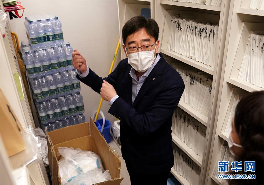 （香港故事&middot;圖文互動(dòng)）（3）從&ldquo;非典&rdquo;到新冠，一位香港醫(yī)生親歷的兩次抗疫