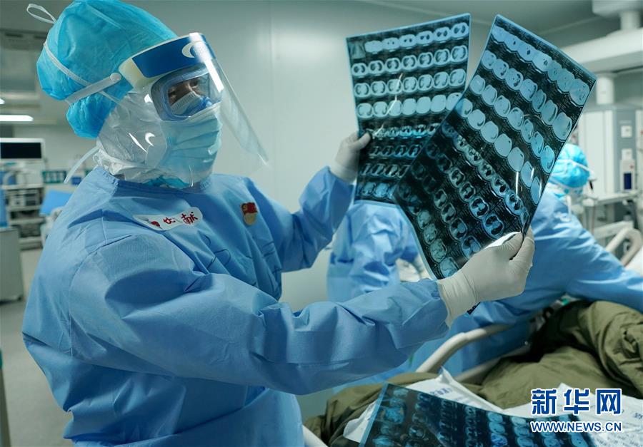 （新華全媒頭條&middot;圖文互動）（9）生命至上，人民至上&mdash;&mdash;武漢戰(zhàn)&ldquo;疫&rdquo;重癥患者救治工作紀(jì)實(shí)