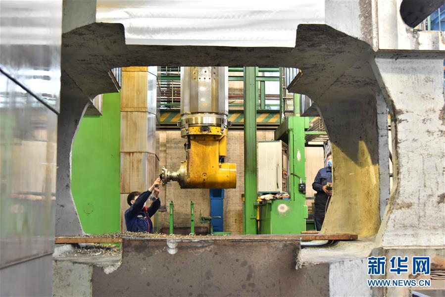 （聚焦復(fù)工復(fù)產(chǎn)&middot;圖文互動(dòng)）（3）&ldquo;大國(guó)重器&rdquo;生產(chǎn)如火如荼&mdash;&mdash;裝備制造業(yè)基地齊齊哈爾加快復(fù)工復(fù)產(chǎn)見(jiàn)聞