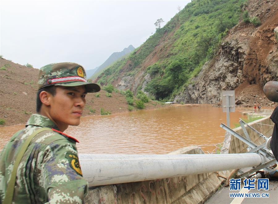 （為了民族復(fù)興&middot;英雄烈士譜&middot;圖文互動(dòng)）謝樵：為救援泅渡堰塞湖，犧牲時(shí)只有24歲