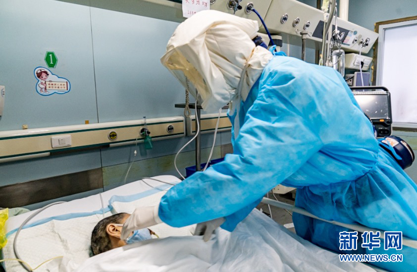 （新華全媒頭條&middot;圖文互動）（3）&ldquo;我看不見你的樣子，但我知道你是誰&rdquo;&mdash;&mdash;寫在國際護(hù)士節(jié)來臨之際