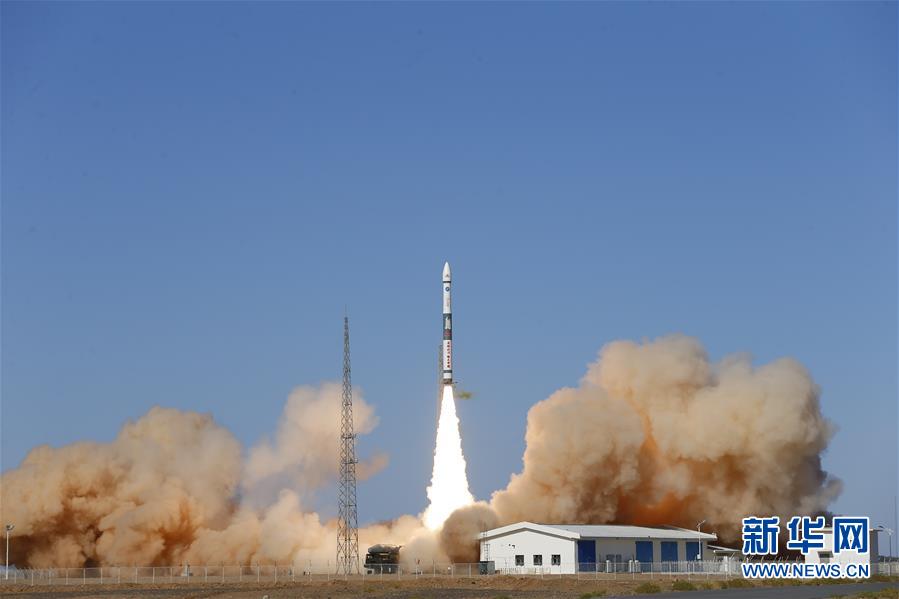 (科技)(1)行云二號01/02星發(fā)射成功