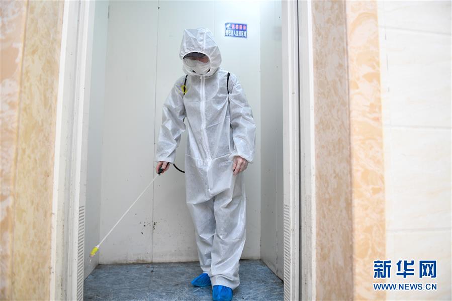 （聚焦疫情防控&middot;圖文互動）（1）吉林省15日新增本地新冠肺炎確診病例2例 當(dāng)?shù)剡M(jìn)一步擴(kuò)大核酸檢測范圍