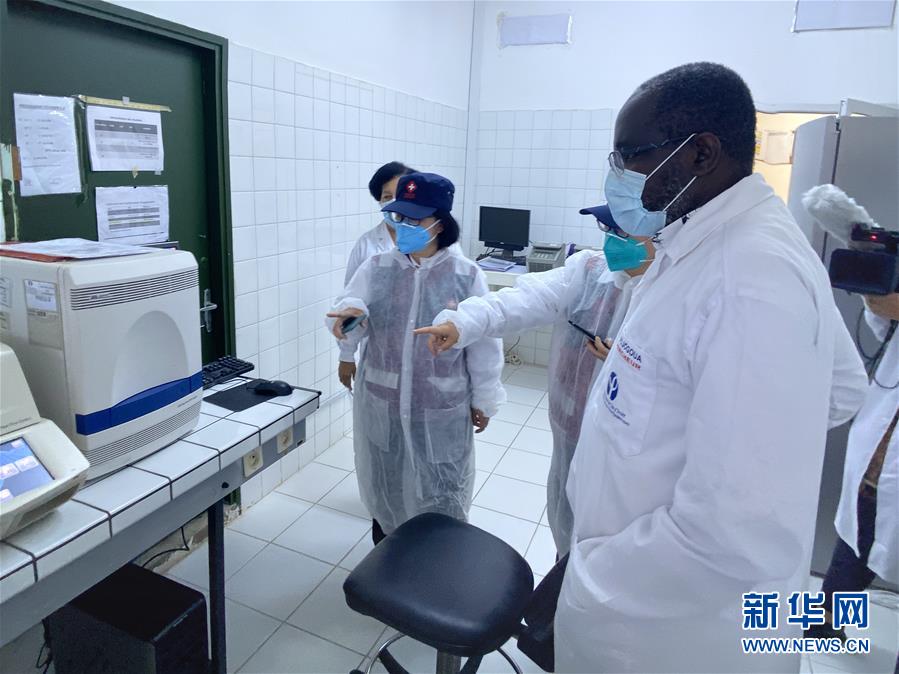 （新華全媒頭條&middot;圖文互動(dòng)）（13）&ldquo;始終把人民群眾生命安全和身體健康放在第一位&rdquo;&mdash;&mdash;中國抗疫彰顯&ldquo;生命至上、人民至上&rdquo;理念