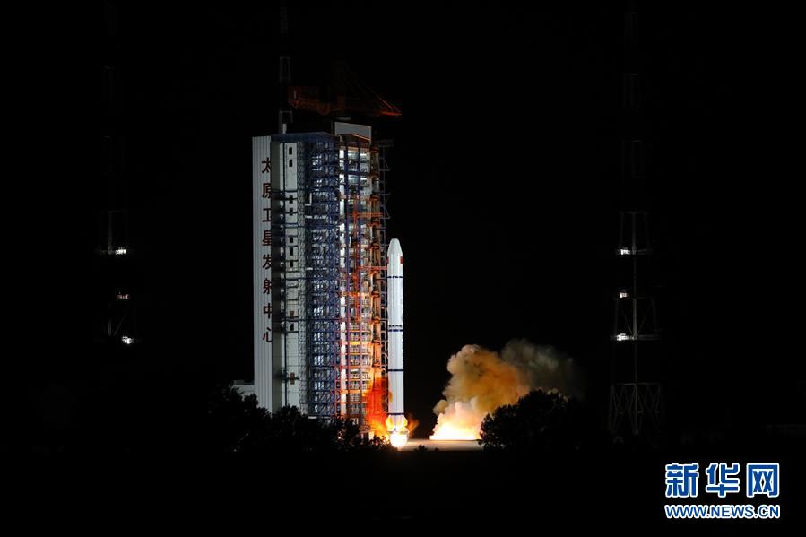 (圖文互動(dòng))(1)我國成功發(fā)射海洋一號(hào)D衛(wèi)星