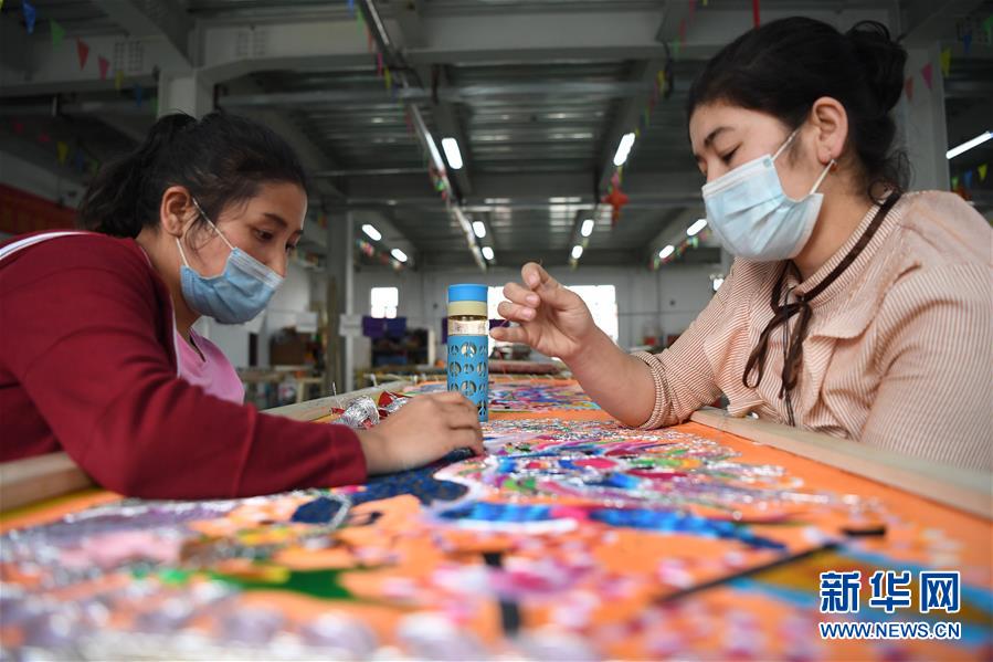 (決戰(zhàn)決勝脫貧攻堅(jiān)·聚焦三區(qū)三州·圖文互動(dòng))(1)鄉(xiāng)村“熱點(diǎn)”在轉(zhuǎn)移