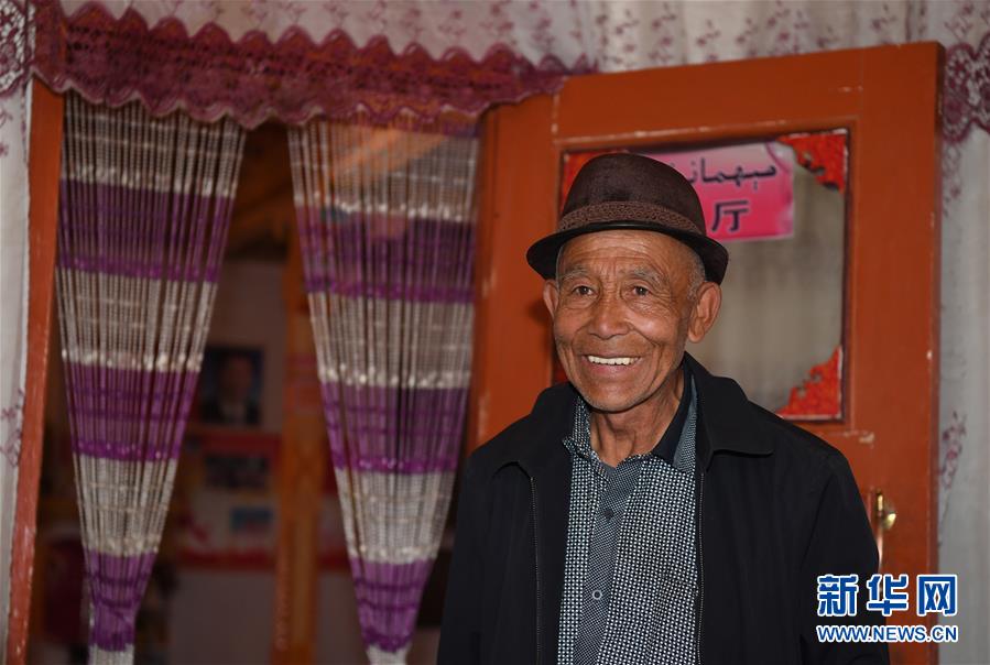 （決戰(zhàn)決勝脫貧攻堅(jiān)&middot;聚焦三區(qū)三州&middot;圖文互動(dòng)）（6）昆侖山村建起停車(chē)場(chǎng)