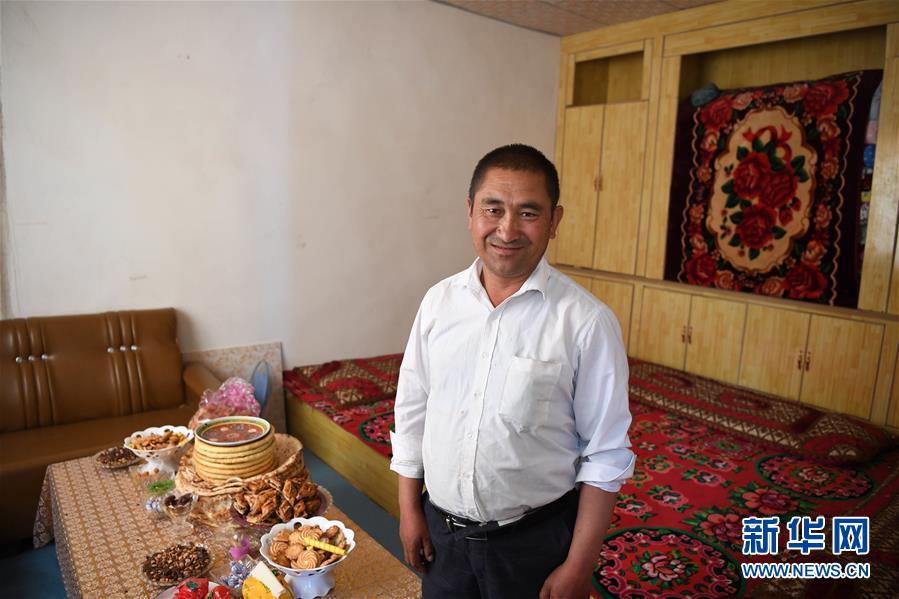 (決戰(zhàn)決勝脫貧攻堅(jiān)·聚焦三區(qū)三州·圖文互動)(2)安居房里的新物件