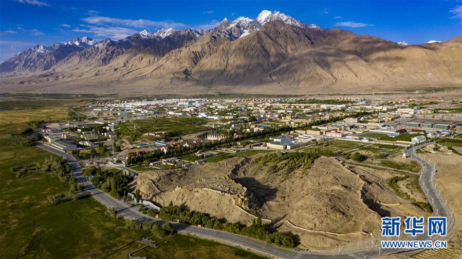 （新華全媒頭條&middot;圖文互動(dòng)）（2）飛吧，&ldquo;帕米爾雄鷹&rdquo;！