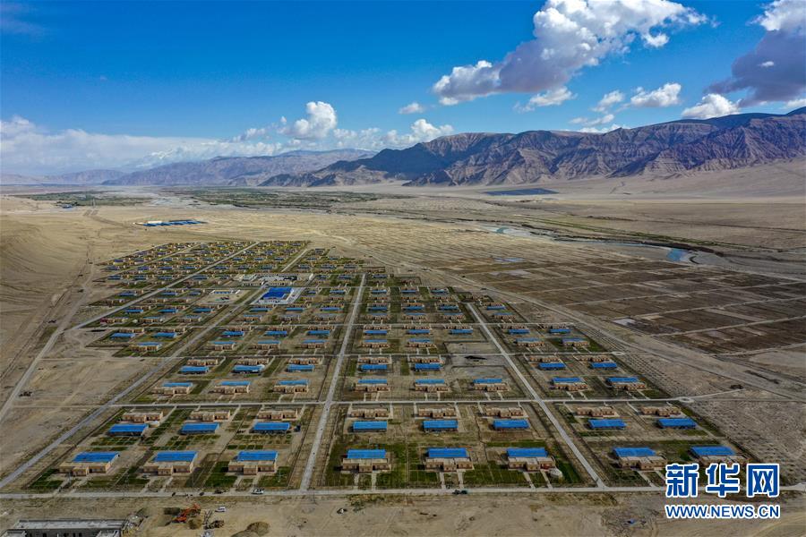 （新華全媒頭條&middot;圖文互動(dòng)）（8）飛吧，&ldquo;帕米爾雄鷹&rdquo;！