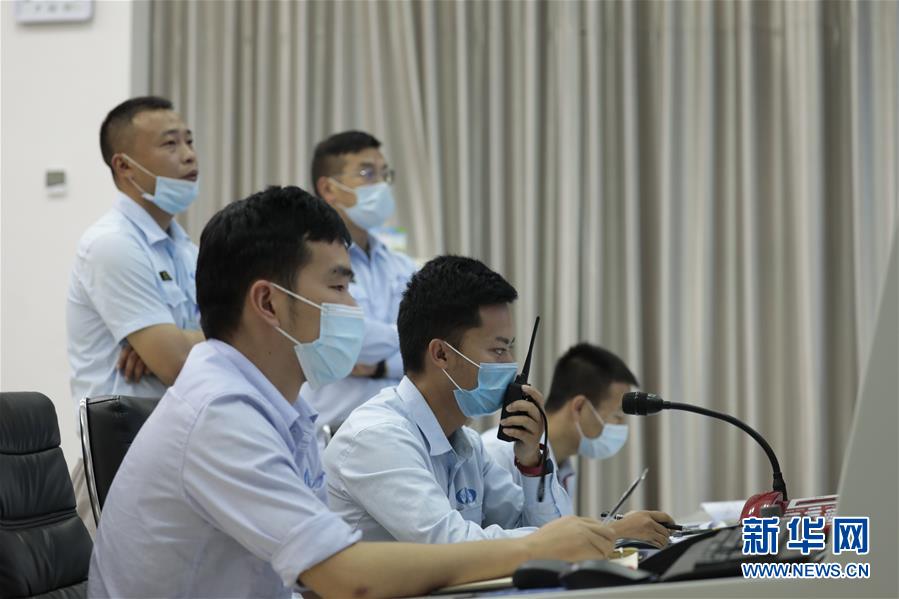 （圖文互動(dòng)）（2）北斗發(fā)射緊急叫停后&hellip;&hellip;&mdash;&mdash;記西昌衛(wèi)星發(fā)射中心加注分隊(duì)黨員群體