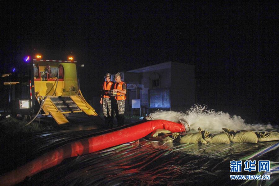 （防汛抗洪&middot;圖文互動(dòng)）（3）洪水不退，子弟兵誓死不退&mdash;&mdash;解放軍和武警部隊(duì)官兵參與洪澇災(zāi)害搶險(xiǎn)救援記事