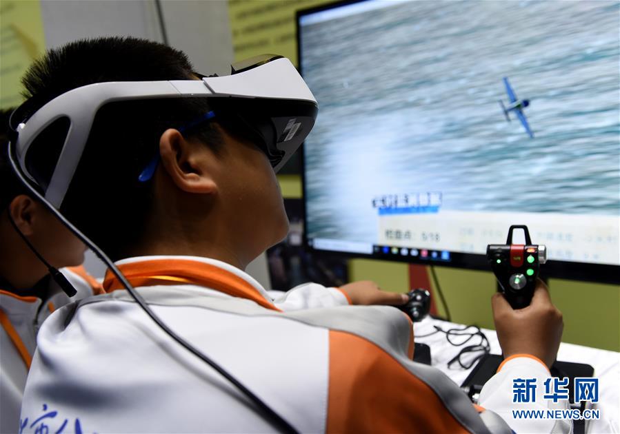 （新華全媒頭條&middot;圖文互動）（15）&ldquo;美麗的中國夢屬于你們&rdquo;&mdash;&mdash;以習近平同志為核心的黨中央關(guān)心少年兒童工作紀實