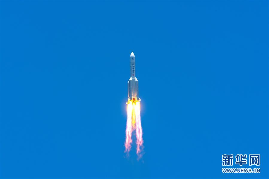(科技)(4)長征五號遙四運(yùn)載火箭點(diǎn)火升空 我國首次火星探測任務(wù)開始