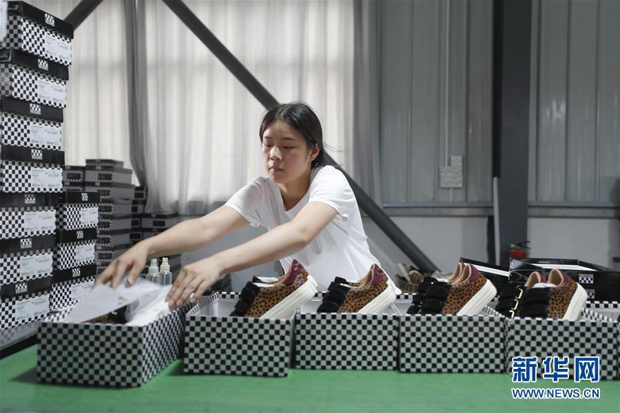 （落實(shí)&ldquo;六穩(wěn)&rdquo;&ldquo;六保&rdquo;一線見聞&middot;圖文互動）（3）&ldquo;不讓一名貧困勞動力失業(yè)！&rdquo;&mdash;&mdash;三峽庫區(qū)穩(wěn)就業(yè)見聞