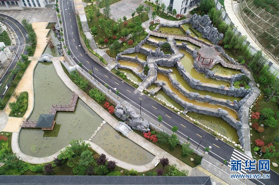 （新華視點(diǎn)&middot;圖文互動）（2）學(xué)校建漂亮點(diǎn)本無錯，為何這所&ldquo;豪華中學(xué)&rdquo;讓人困惑？