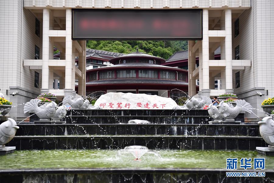 （新華視點(diǎn)&middot;圖文互動）（3）學(xué)校建漂亮點(diǎn)本無錯，為何這所&ldquo;豪華中學(xué)&rdquo;讓人困惑？