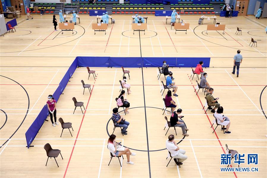 （圖文互動(dòng)）（3）&ldquo;身為醫(yī)護(hù)人員一分子，應(yīng)該出來幫忙&rdquo;&mdash;&mdash;參與新冠病毒社區(qū)檢測的香港醫(yī)護(hù)人員速寫