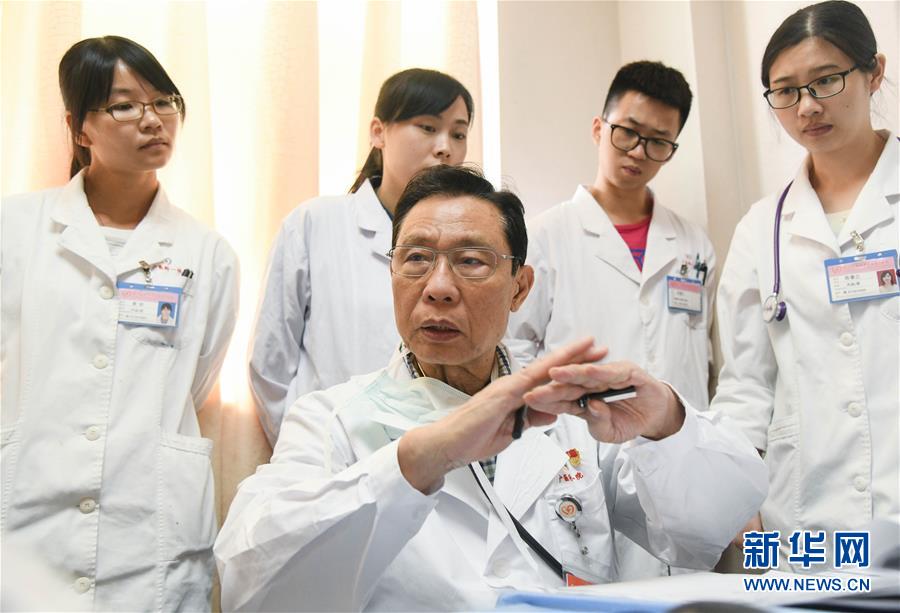 （圖文互動(dòng)）（5）敢醫(yī)敢言，生命至上&mdash;&mdash;記&ldquo;共和國(guó)勛章&rdquo;獲得者鐘南山