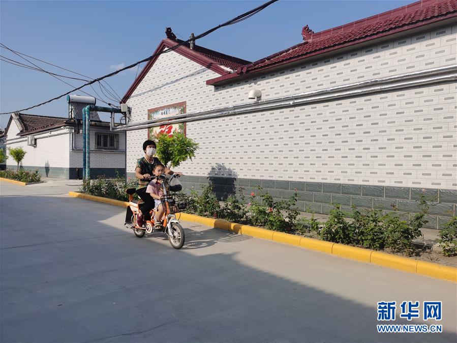 （鄉(xiāng)村振興&middot;圖文互動(dòng)）（1）興家坨&ldquo;變軌&rdquo;記