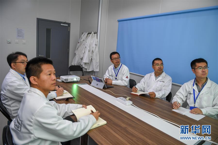 （在習(xí)近平新時(shí)代中國(guó)特色社會(huì)主義思想指引下&mdash;&mdash;新時(shí)代新作為新篇章&middot;習(xí)近平總書記關(guān)切事&middot;圖文互動(dòng)）（1）終不悔為國(guó)為民，攀高峰只爭(zhēng)朝夕&mdash;&mdash;來(lái)自科學(xué)家們的動(dòng)人故事