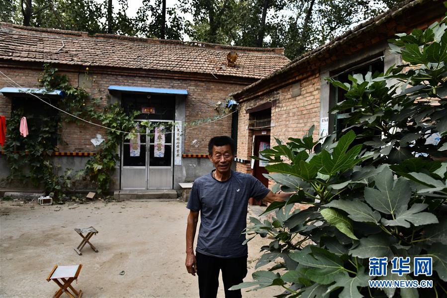 (決戰(zhàn)決勝脫貧攻堅·圖文互動)(4)“灘里人”陳百藏的“蓋房”記