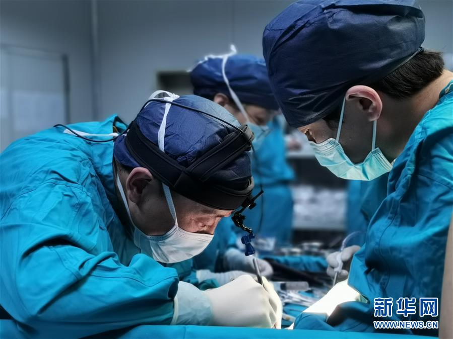 （在習近平強軍思想指引下&middot;我們在戰(zhàn)位報告&middot;圖文互動）（1）&ldquo;火神山&rdquo;答卷：現(xiàn)代衛(wèi)勤向戰(zhàn)而生