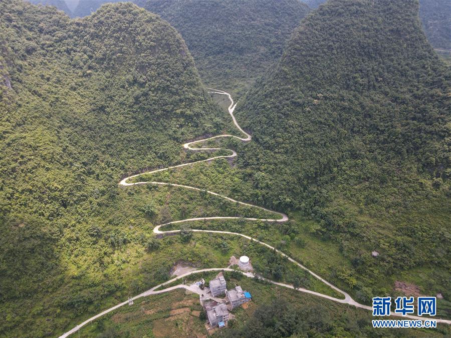（新華全媒頭條&middot;圖文互動）（2）決戰(zhàn)千山萬弄間&mdash;&mdash;廣西&ldquo;極貧角落&rdquo;最后攻堅(jiān)記
