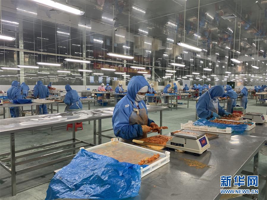 (圖文互動(dòng))搬出來的幸福生活——桂西一易地扶貧搬遷安置點(diǎn)見聞