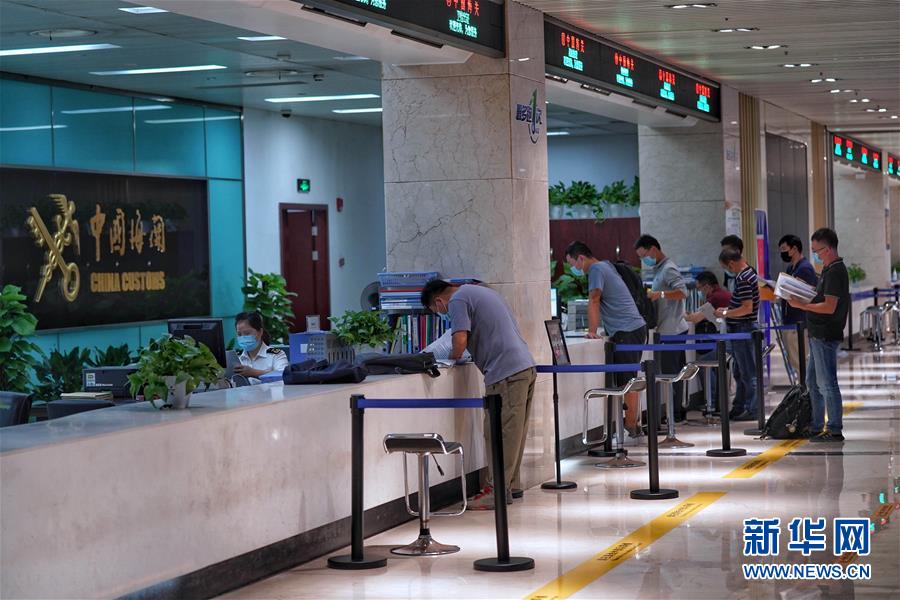 （新華全媒頭條&middot;圖文互動）（10）海納百川共揚帆&mdash;&mdash;黨的十九大以來以習(xí)近平同志為核心的黨中央引領(lǐng)中國高水平對外開放紀實