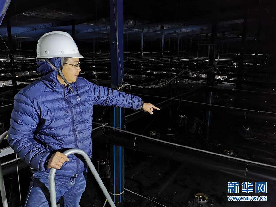 （青春的夢(mèng)想 青春的奮斗&middot;圖文互動(dòng)）（2）年輕，就要無悔擔(dān)當(dāng)&mdash;&mdash;青春在奉獻(xiàn)中閃光