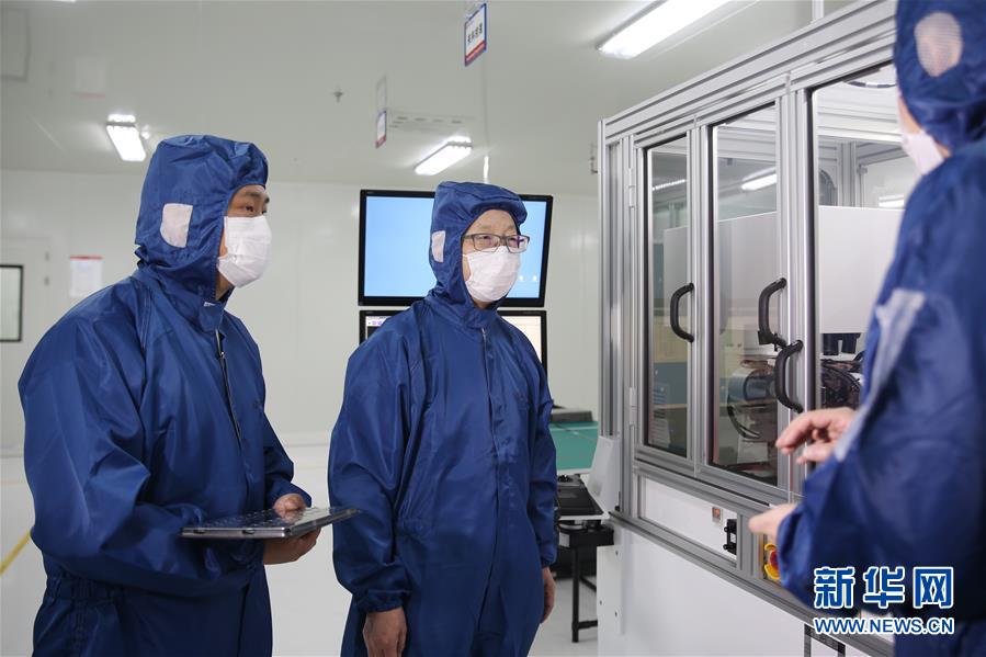 (代表委員履職·圖文互動)(2)“化危為機靠創(chuàng)新”——全國人大代表馬新強履職記