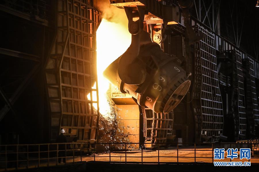 （新華全媒頭條&middot;兩會特別報道&middot;圖文互動）（3）齊心協(xié)力 砥礪奮進(jìn)&mdash;&mdash;2020年全國兩會凝聚起決戰(zhàn)決勝的強(qiáng)大力量